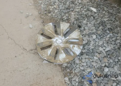 2024 Tesla Model Y из США, поврежденный, VIN 7SAYGDED0RF079172